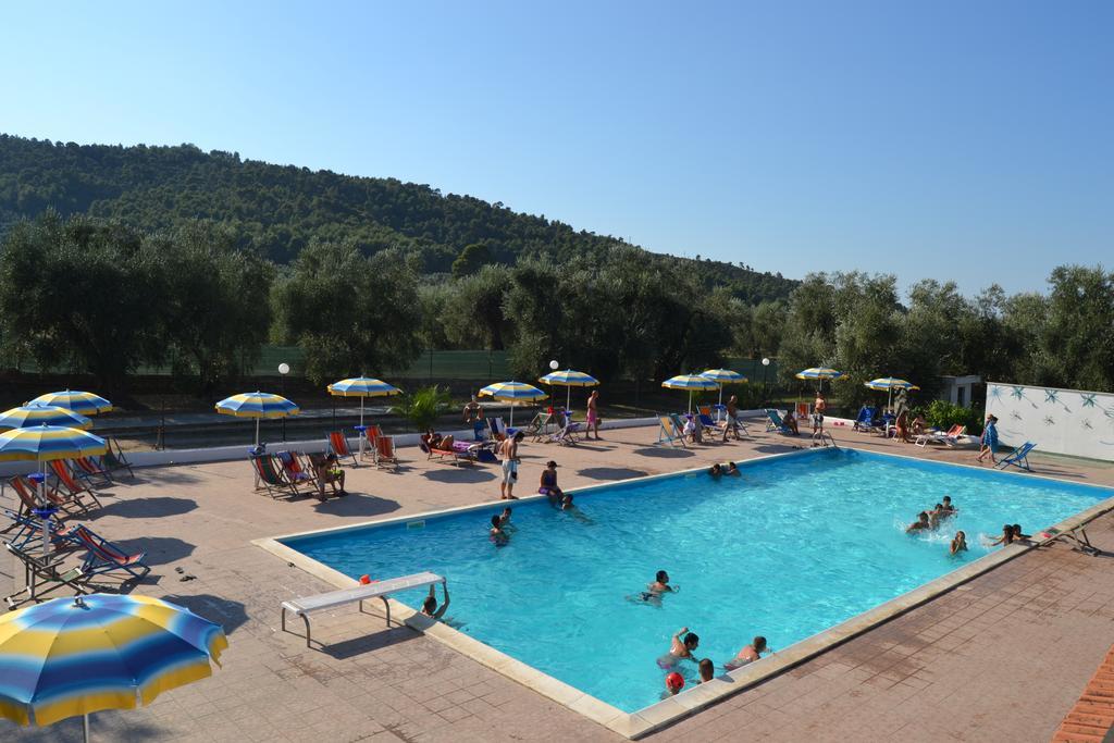 Hotel Funno Delle Noci Peschici Exterior foto