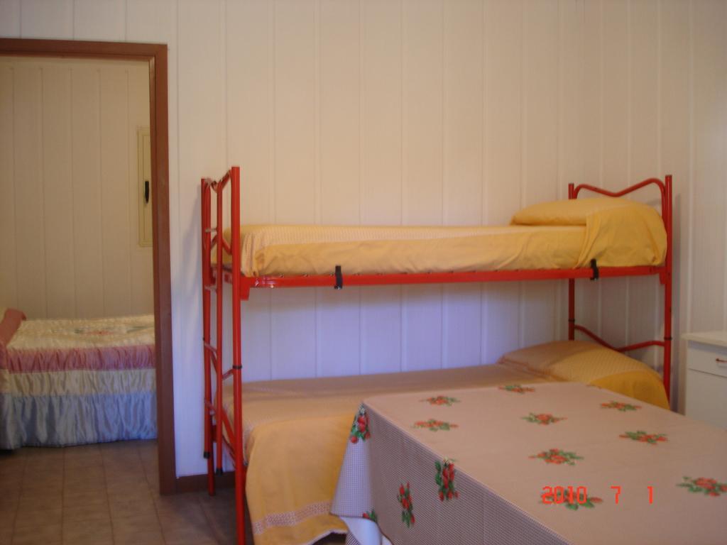 Hotel Funno Delle Noci Peschici Habitación foto